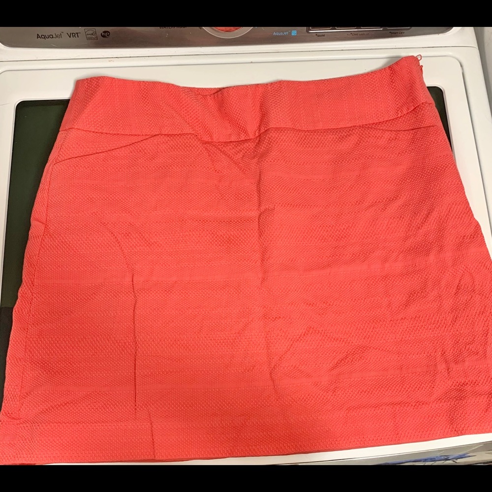 Coral Professional Loft Skirt *Pockets*